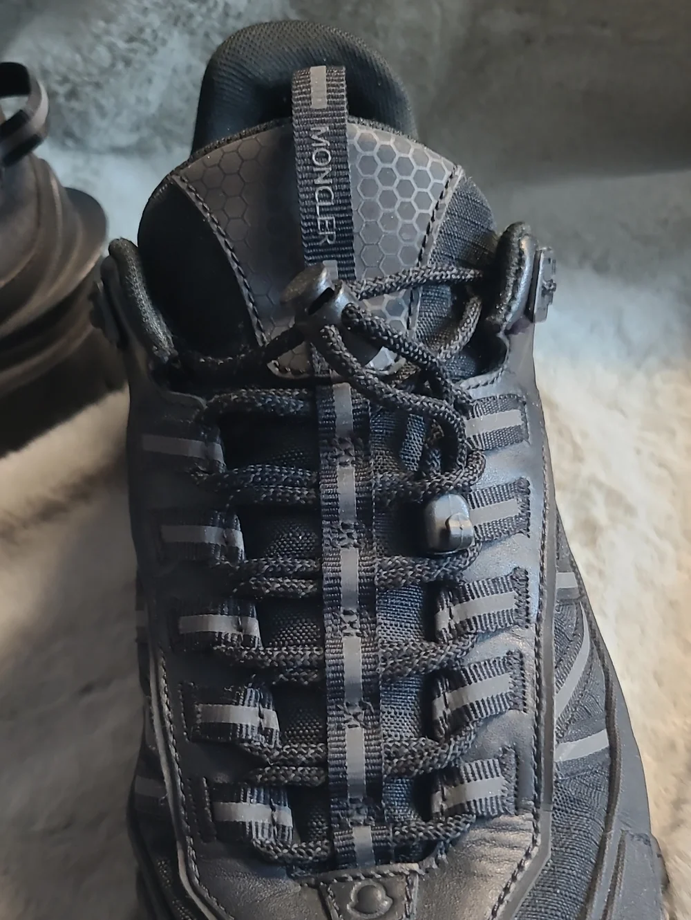 Moncler Trailgrip GTX Mens 12 / 45 - Picture 8 of 10